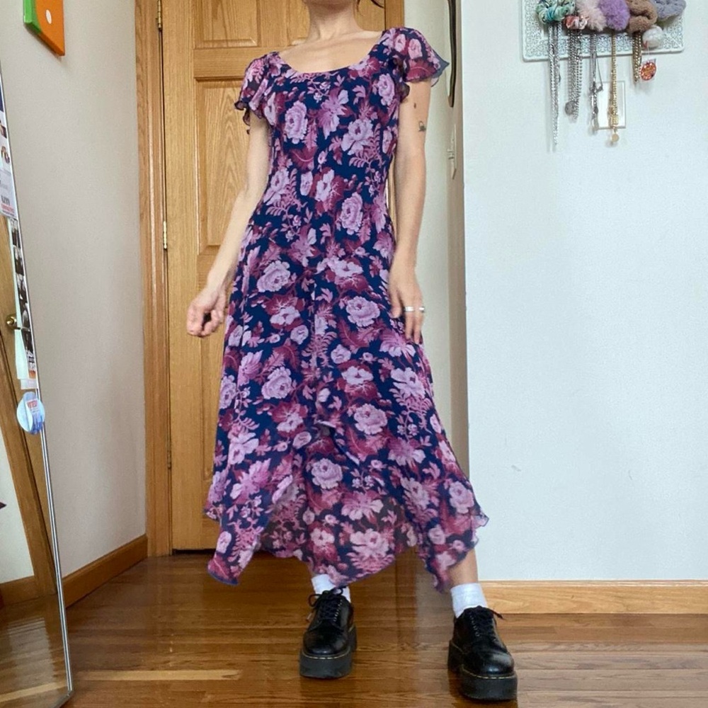 Vintage Floral Pink and Purple Women's Midi / Maxi Dress